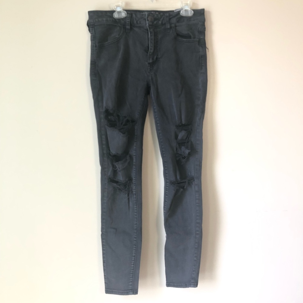 Black ripped American Eagle Jeggings